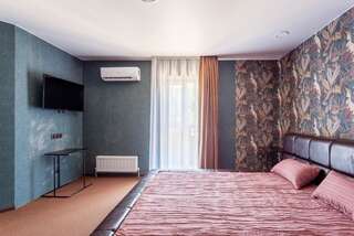 Гостиница Мартон Лидер Краснодар Большой двухместный номер с 1 кроватью-3